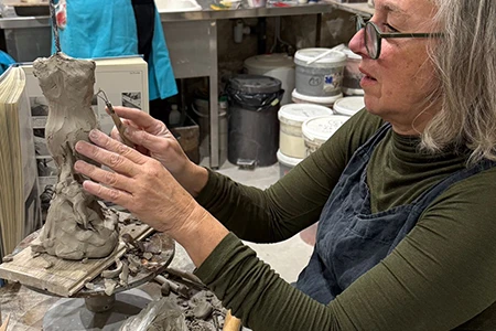 Cours hebdomadaires de céramique chez l'Élément Terre
